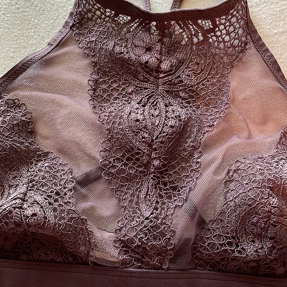 ‼️FREE SHIPPING‼️Body By Victoria Bralette By VS Size M/M - Picture 4 of 9